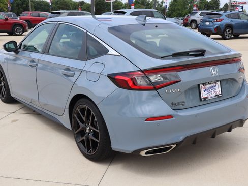 Used 2023 Honda Civic Sport Touring image 7