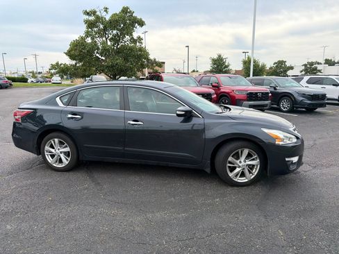 Used 2015 Nissan Altima 2.5 SL FWD image 15