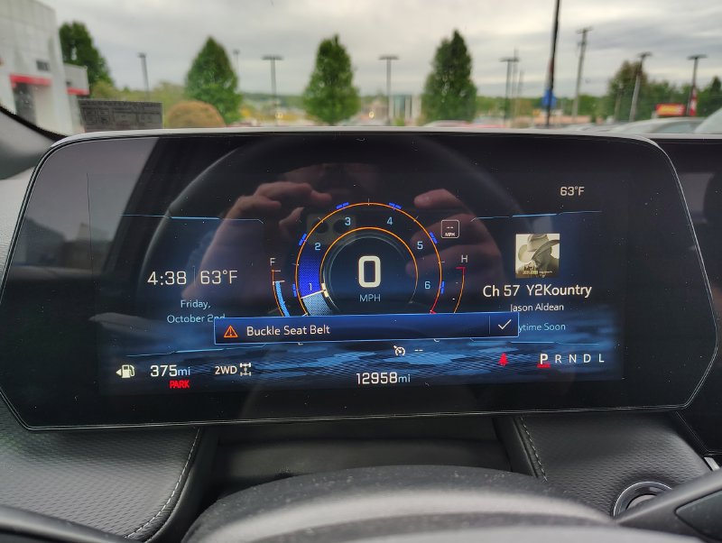 Used 2025 Chevrolet Equinox LT w/ Safety and Technology Package AWD/4WD image 11