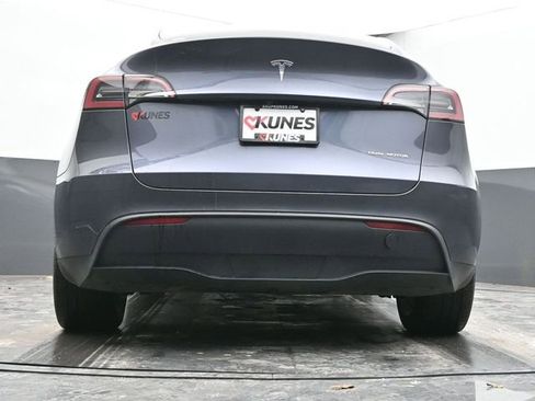Used 2023 Tesla Model Y Long Range image 47