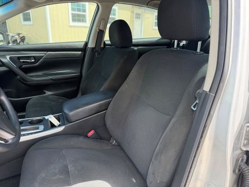 Used 2015 Nissan Altima 2.5 S w/ Special Edition Package FWD image 10