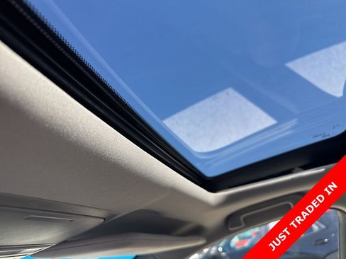 Used 2011 Honda Accord EX-L image 9