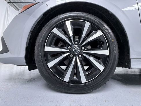 Used 2022 Honda Civic EX image 16
