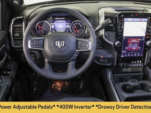 Used 2025 RAM 2500 Big Horn AWD/4WD image 42
