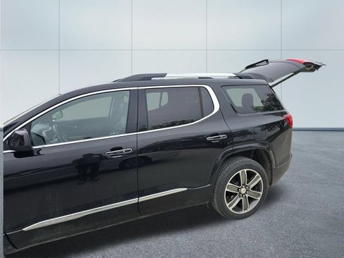Used 2017 GMC Acadia Denali w/ Technology Package AWD/4WD image 5
