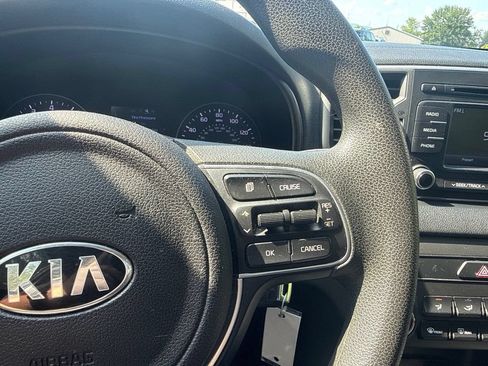 Used 2019 Kia Sportage LX AWD/4WD image 16