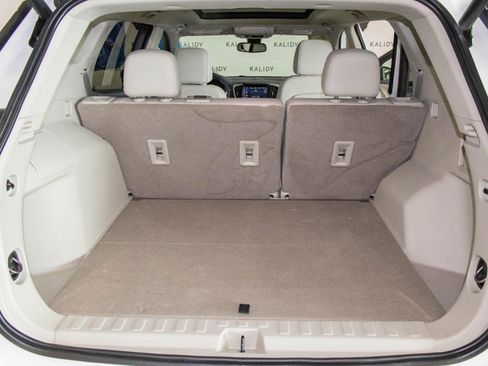 Used 2023 GMC Terrain Denali image 25