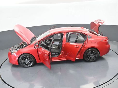 Used 2020 Toyota Corolla LE image 61