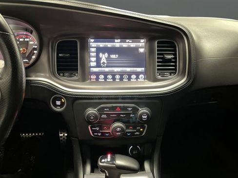 Used 2022 Dodge Charger Scat Pack w/ Dynamics Package image 8