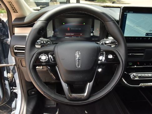 New 2026 Lincoln Corsair Premiere FWD image 22