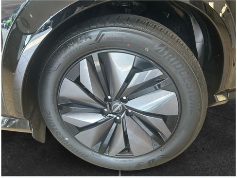 Used 2023 Nissan Ariya FWD image 14