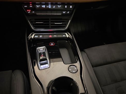 Certified 2023 Audi e-tron GT Premium Plus AWD/4WD image 17