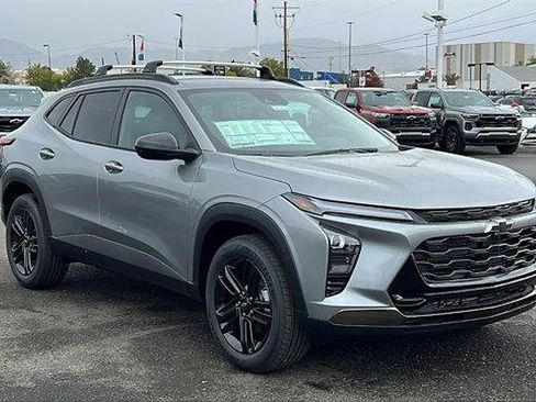 New 2026 Chevrolet Trax ACTIV w/ Driver Confidence Package image 3