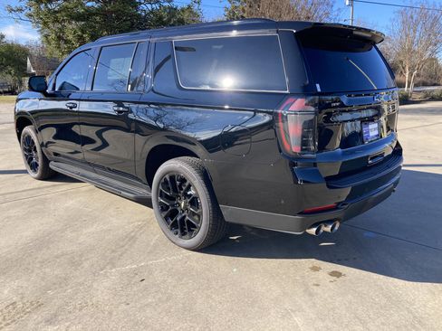 New 2025 Chevrolet Suburban RST w/ Advanced Technology Package image 8