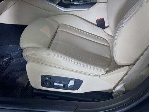Used 2021 BMW 330i Sedan w/ Premium Package image 19