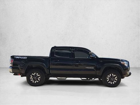 Used 2023 Toyota Tacoma TRD Off-Road AWD/4WD image 4