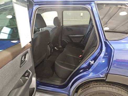 Used 2023 Nissan Rogue S AWD/4WD image 17