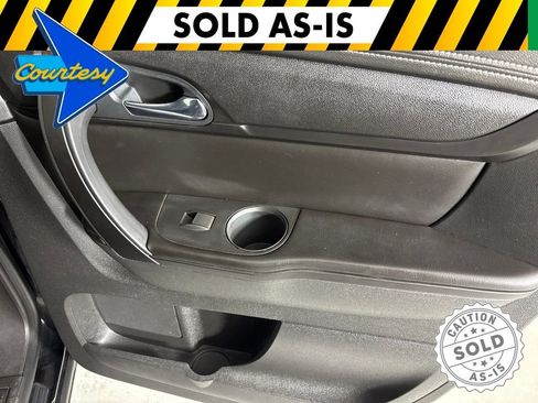 Used 2016 GMC Acadia SLE FWD image 17