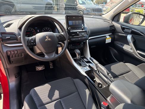New 2026 Mitsubishi Eclipse Cross ES image 3