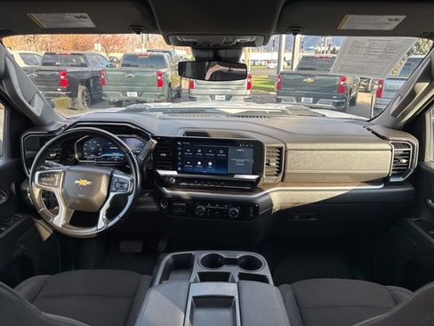 Used 2024 Chevrolet Silverado 2500 LT image 15