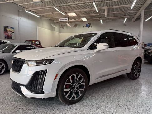 Used 2025 Cadillac XT6 Sport w/ LPO, Floor Liner Package AWD/4WD image 1