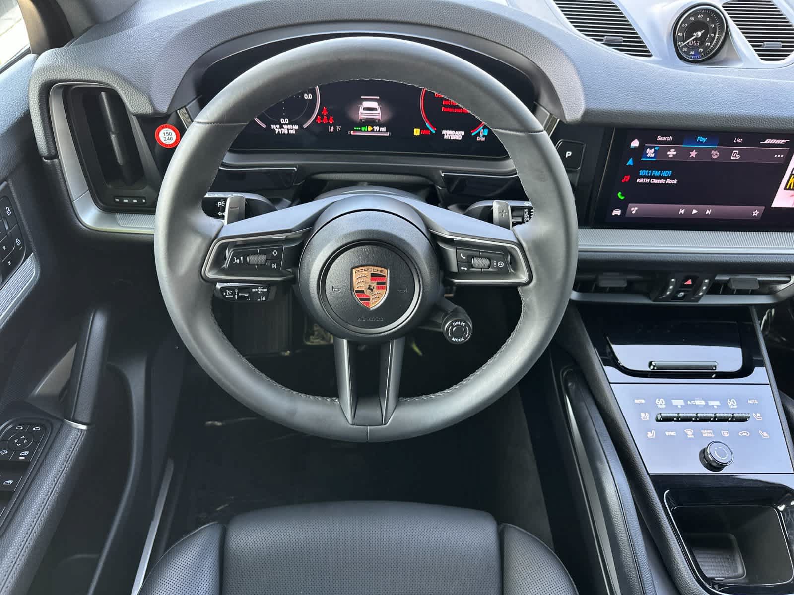 Certified 2025 Porsche Cayenne S AWD/4WD image 15