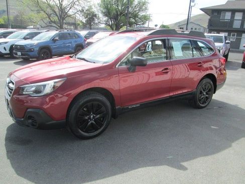 Used 2019 Subaru Outback 2.5i AWD/4WD image 3