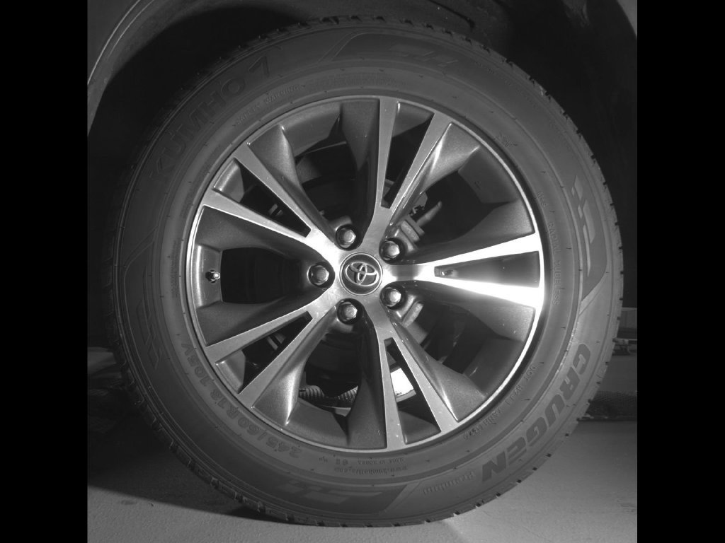 Used 2019 Toyota Highlander LE FWD image 11