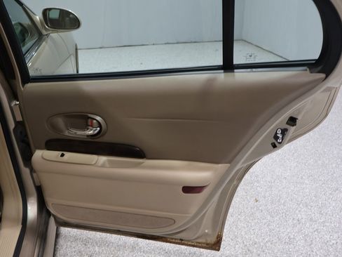 Used 2005 Buick Le Sabre Custom w/ Platinum Edition Plus Pkg image 21