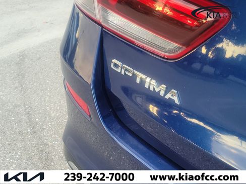 Used 2020 Kia Optima S FWD image 11