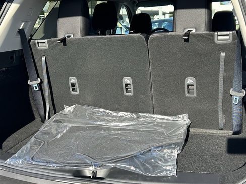 New 2025 Nissan Pathfinder SV image 12