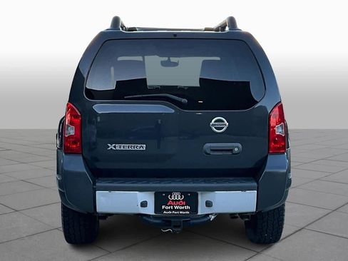 Used 2015 Nissan Xterra S image 4