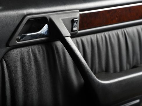 Used 1994 Mercedes-Benz E 500 Sedan image 29
