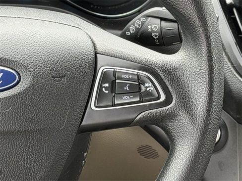 Used 2019 Ford Escape SE image 13