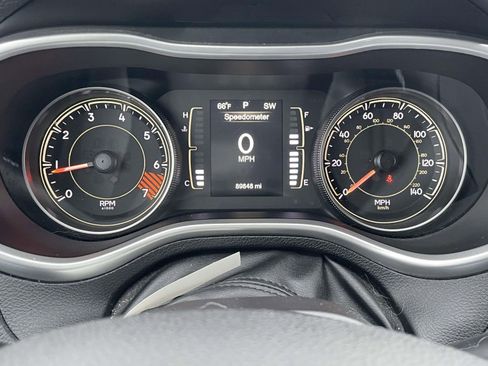 Used 2014 Jeep Cherokee Latitude image 17