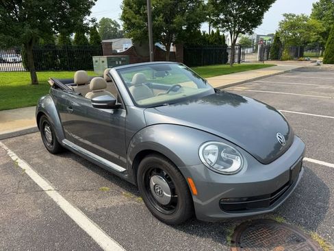 Used 2013 Volkswagen Beetle 2.5 FWD image 2
