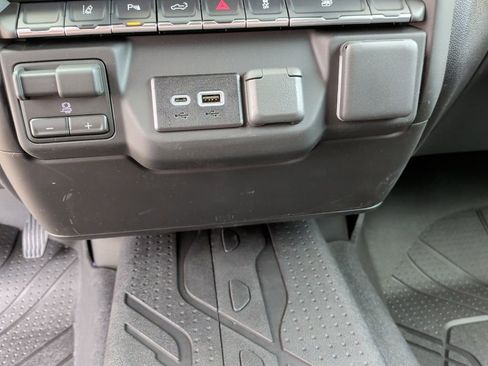 New 2026 Chevrolet Silverado 2500 Custom image 25