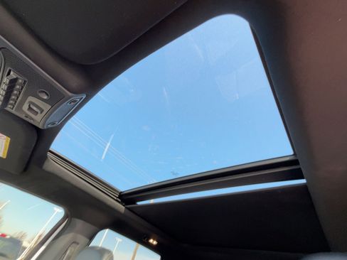 Used 2022 Ford F250 Lariat w/ Lariat Ultimate Package image 15