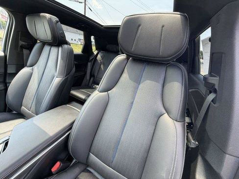 Used 2025 Cadillac Lyriq Luxury AWD/4WD image 68