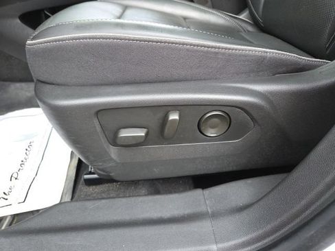 Used 2021 Buick Envision Essence w/ Sport Touring Package AWD/4WD image 24