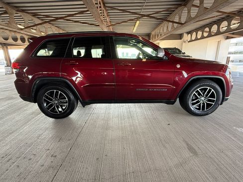 Used 2018 Jeep Grand Cherokee Trailhawk w/ Trailhawk Luxury Group image 6