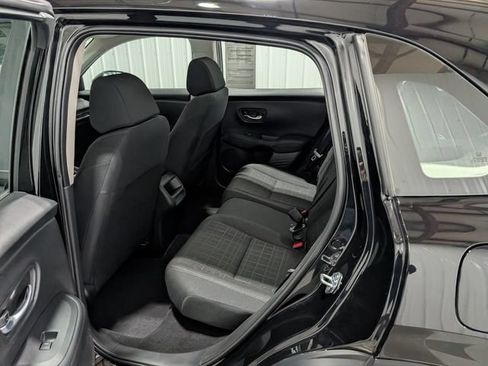 Used 2025 Honda HR-V LX image 9