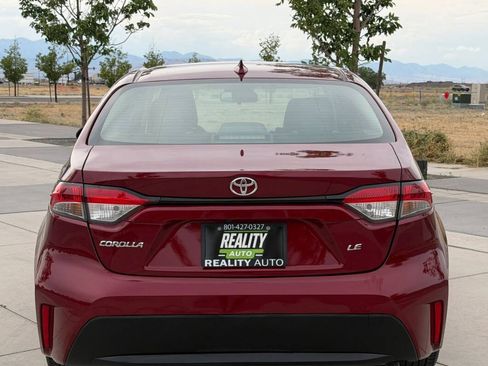 Used 2025 Toyota Corolla LE FWD image 7