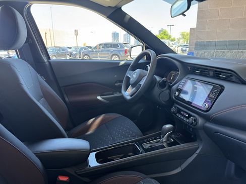 Used 2023 Nissan Kicks SR image 36