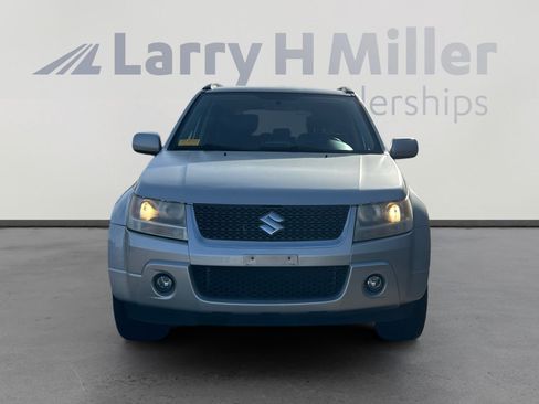 Used 2010 Suzuki Grand Vitara Limited image 9