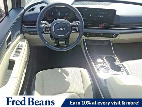 New 2026 Kia Carnival EX image 7