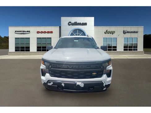 Used 2023 Chevrolet Silverado 1500 Custom AWD/4WD image 8