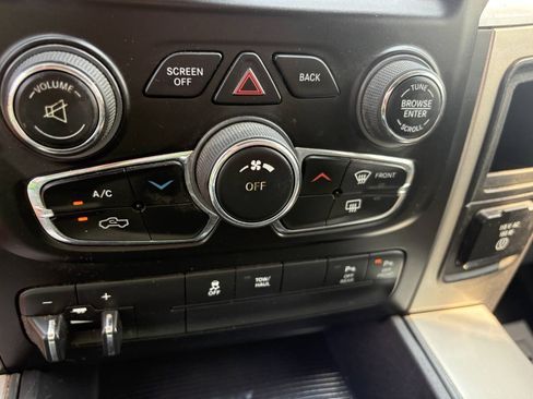 Used 2016 RAM 1500 Big Horn AWD/4WD image 32