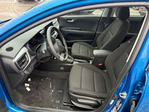 Used 2023 Kia Rio S image 7