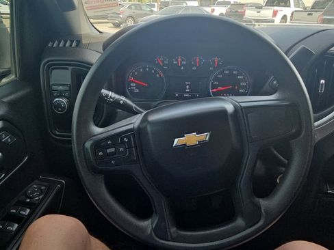Used 2022 Chevrolet Silverado 1500 Custom image 15